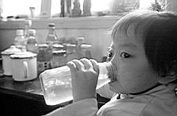 ��ע��3���ͯÿ���ˮ10����(ͼ)