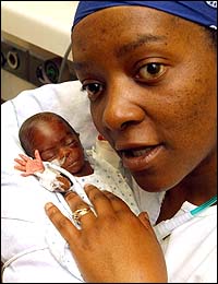 Ӣ������ŮӤ��������(ͼ)//