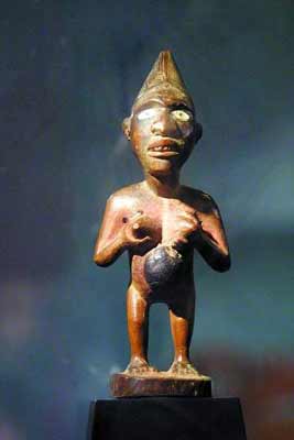 �չ��״��ڹ���չʾ300��������������(ͼ)//