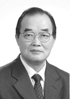 2004���ٴ�ҽѧ��չ�ع˽��������ѧ��չ�ع�//