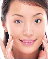 亲手教你瘦脸按摩手法(图)