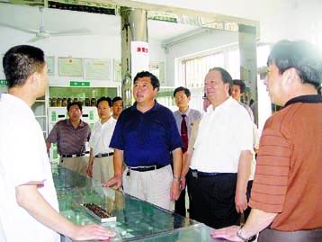 �μ�ʹ�� �ܷ���Ϊ������ȫ��ʳƷҩƷ���ϵͳ�Ƚ������Ͳ���ʳƷҩƷ��ܾ�                       