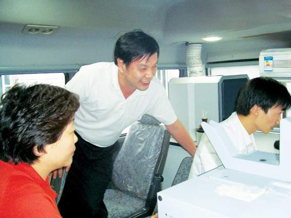 ���ɴ��³ɾ͡�1+1��2�������差��ҩƷ������Ƹĸ���ҩƷ��⳵���м�ʵ                     