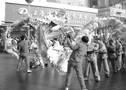 ���������ʵ��Ӫҵ�����ʷ�¸ߡ��ģ�                     