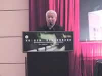 �й�ҽʦЭ����ͻ�ҩҵЯ�ֳ��� ǧ��ҽʦǩ����ҽʦ���ԡ�