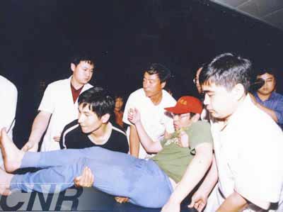 �˶����ȣ��׹ؽڵ�Ť��(ͼ)