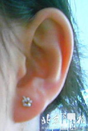 ר�ҷ���"�ϴ�Ů����"(ͼ)