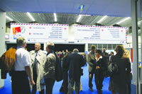 ƽ��Ѫ�����HbA1C:Ѫ�Ǽ���δ������