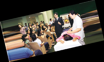 ���Σ�ȫ���๲����ҽ�ǻ�