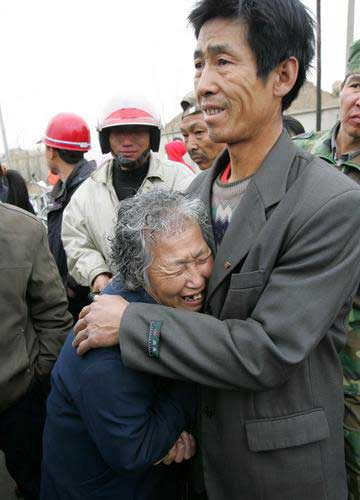 1500���ˮ����32�� �¹������߽�������һ˲