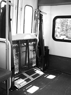 �����м��˺��Ҹ�