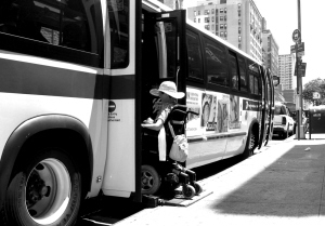 �����м��˺��Ҹ�