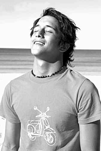 ��Ů�Է�Ӧ�ܲ�һ���������о���