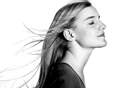 ��Ů�Է�Ӧ�ܲ�һ���������о���