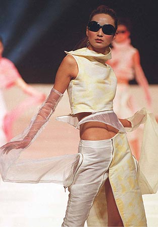 
	
   	����ռ�ҽѧ����Ϸ���