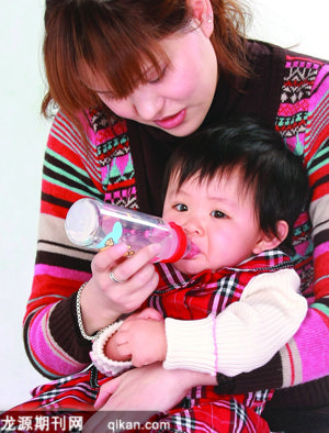 ��ͯ��ð��ʳ���밴Ħ