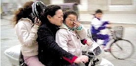 春天防眼病 多戴眼镜别揉眼睛