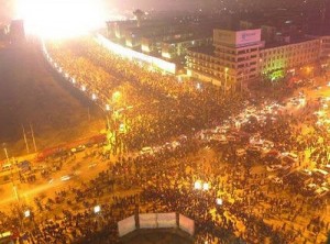 你还在看热闹吗?