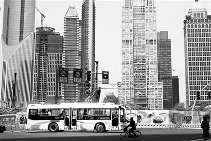 �ĵ��ϰ�·�ϵġ���ϰ��