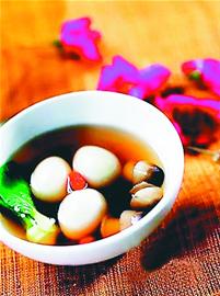 阿胶煲鸽蛋 宁心安神助睡眠