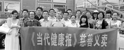 ����٩����