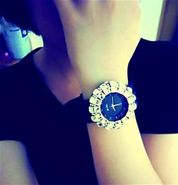 周三下午三点半女人最显老?