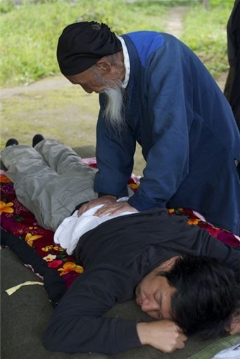 ����˳���������Ұ�Ħ�ַ�