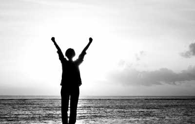 ���ܶ���ƾʲô�����������(��������͸��)