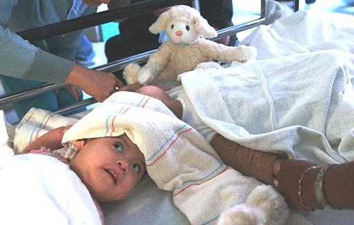 ��ͼ��20Сʱð�շ�������ŮӤ