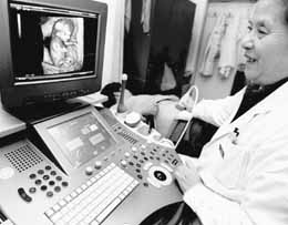 妇产科医院可打印腹中宝宝“百日照”(图)//