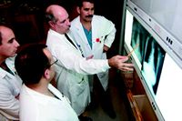 ���濨�ɿɸ��ƺϲ������߷�Ӧ��COPD���ߵķι���