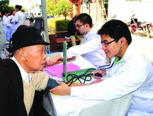 ��עѪѹ����