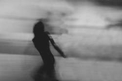 双脚坏死祸起梦游