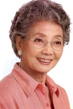 走在健康路上的时尚妈妈
