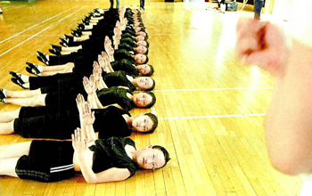 关注聋人健康 用爱聆听世界