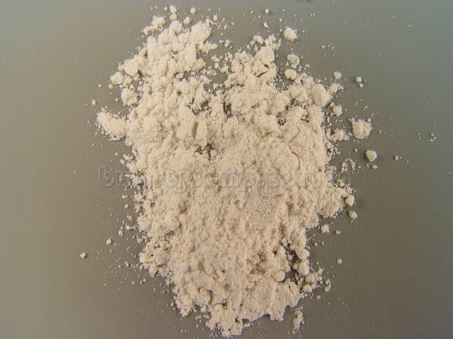  硫酸盐类石膏族矿物石膏,主含含水硫酸钙(CaSO4.2H2O)，采挖后，除去泥沙及杂石/细理石/软石膏/白虎/Gypsum Fibrosum/Gypsum/生石膏/煅石膏粉 